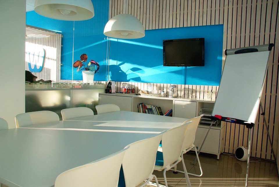 8 Creative Interior Design Tips to Make a Productive Office