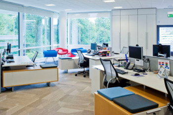 8 Creative Interior Design Tips to Make a Productive Office