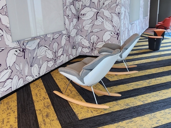 Furnished Office space available for rent in Mittal Towers MG Road