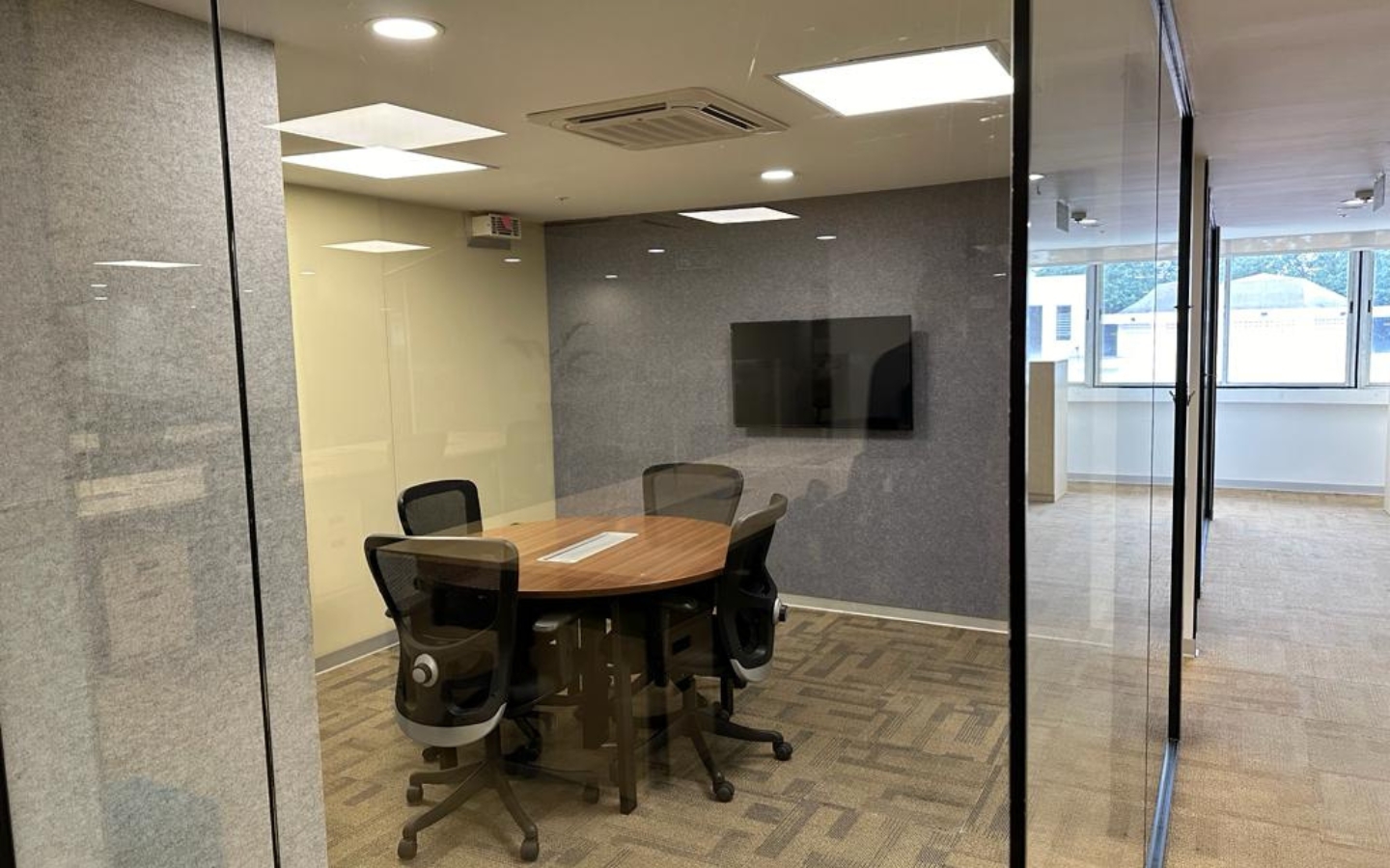 Co Working Office Space for rent in Hosur Road is available with 5800 Sq Ft