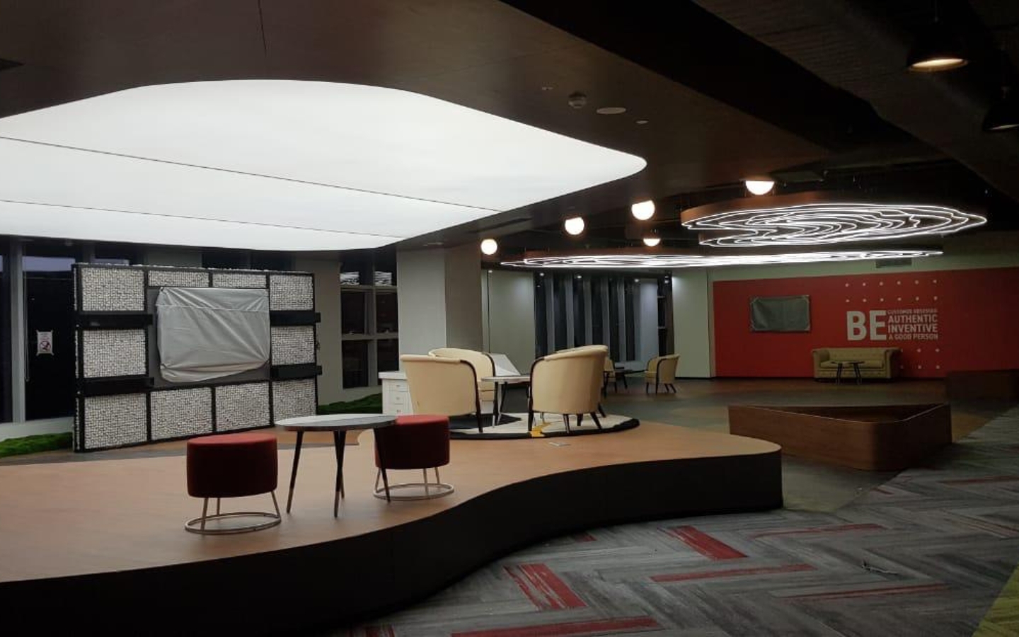 xr:d:DAFb3EJwhz0:253,j:8902911606974453917,t:24030815 A Grade Furnished Office Space for rent in ORR near HSR Layout