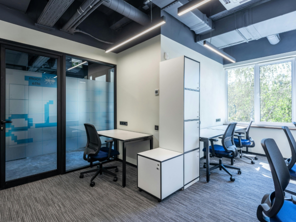 Commercial Office Space on Outer Ring Road is available with 15245 Sq Ft