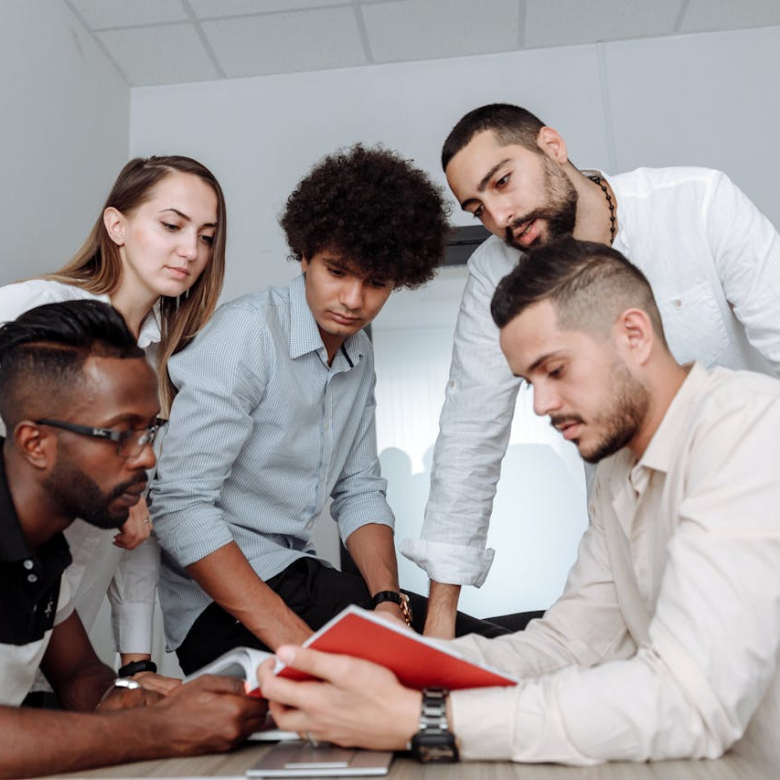 Why Smart Founders Invest in Workplace Tools Before Expanding Office Space